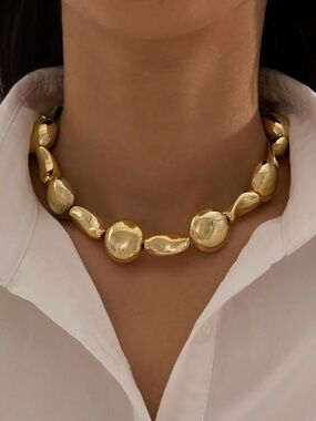 Solenne Gold Sculpt Bead Choker Necklace